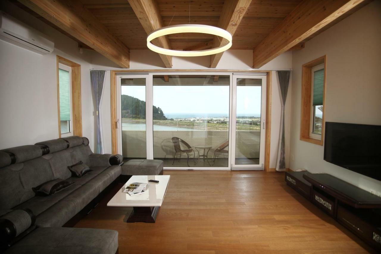 Jeju Lake Pension Exteriér fotografie